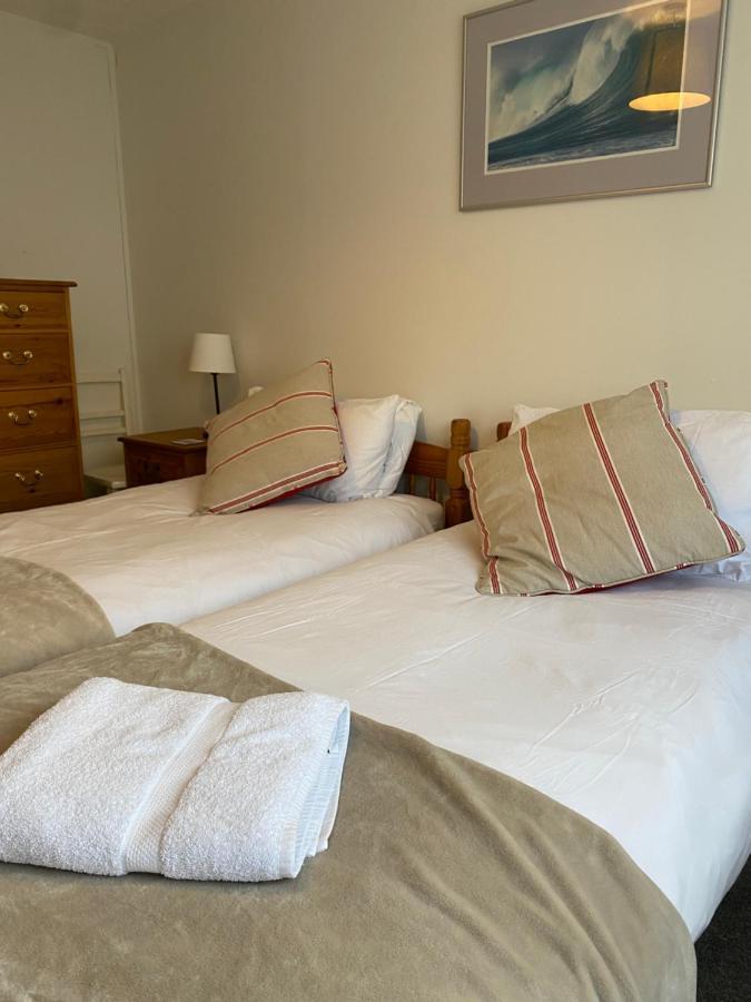 Trafalgar, Lovely Ground Floor Flat With Outside Patio Garden, Minutes Walk To Seafront ซีวิว ภายนอก รูปภาพ